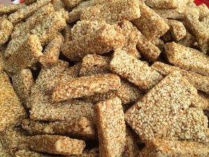 بهترین شیرینی کنجدی اعلا با بسته بندی شیک